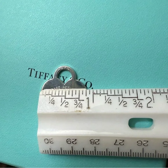 Tiffany & Co. Heart “Please Return To” Pendant - Picture 8 of 10